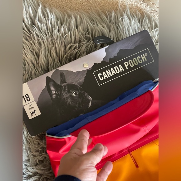 Canada Pooch Rainbow/Pride Torrential Tracker Dog 18” Rain Jacket - Picture 6 of 8